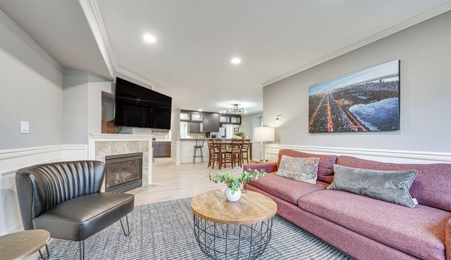 2 Mi to Matches at Lumen Field! Seattle Townhome