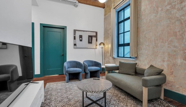 3 Bedroom Apartment, French Quarter, Near Superdome, Bourbon & Canal St