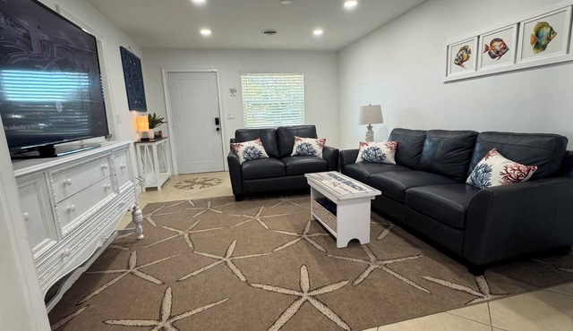 3-bedroom pool home with fenced yard. Close to Venice beaches and bike trails.
