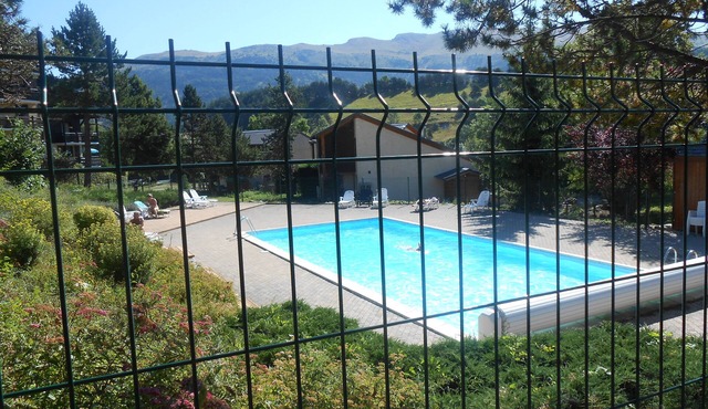 3-ROOM DUPLEX APARTMENT ON TOP FLOOR, SOUTH-FACING, WITH POOL AND TENNIS COURT in Gresse en Vercors