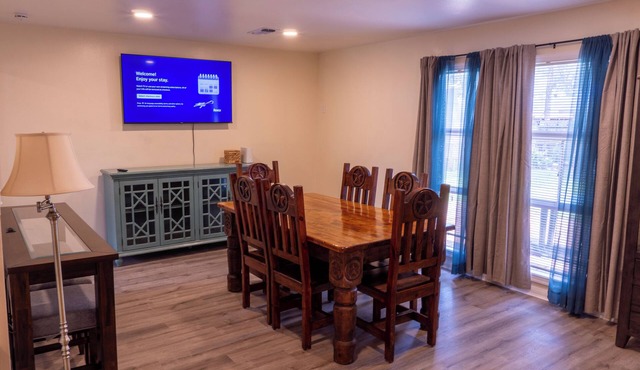 3Bdrm/Game Room Home/World Cup/15 Min to NRG/5 Min from Hobby Airport
