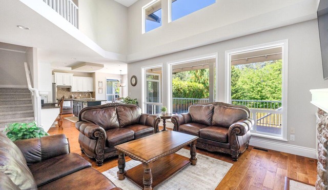 A Stunning Dream Home in Albion Maple Ridge