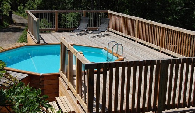 A traditional country house with a swimming pool near ALBI and NAJAC. in Saint-Christophe