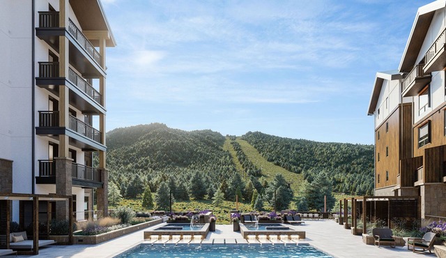 Accessible Queen Room | Views, Spa & Ski Nearby