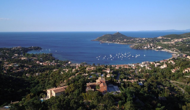 Agay Saint Raphael: Between the sea and Esterel in Saint-Raphaël