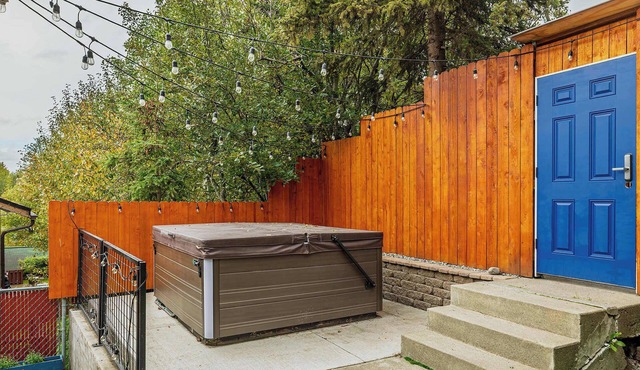 Anchorage City Spacious 6bdr - Entire Complex