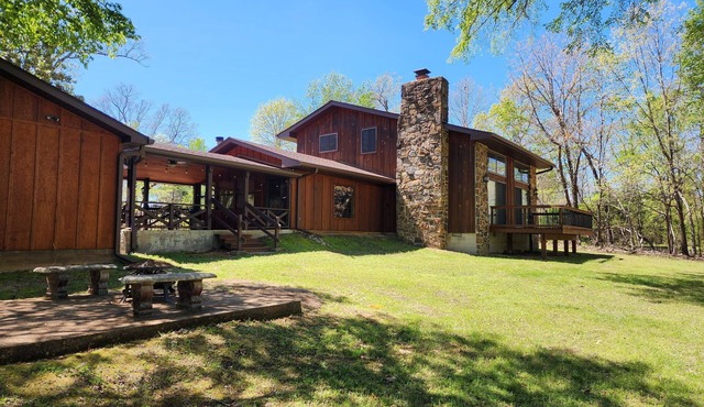 Angler’s Oasis! This is the ultimate lodge. Hook, wine, and sinker!