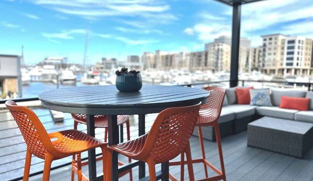 Aquatic at The Cove Riverwalk Villas