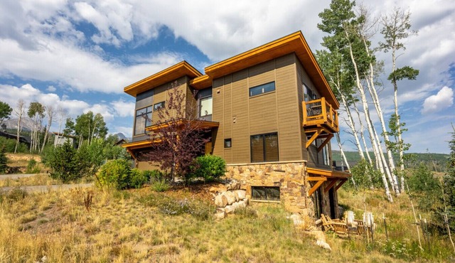 Aspen Sky Lodge - Walk to Clubhouse, Mountain Views, EV Charging