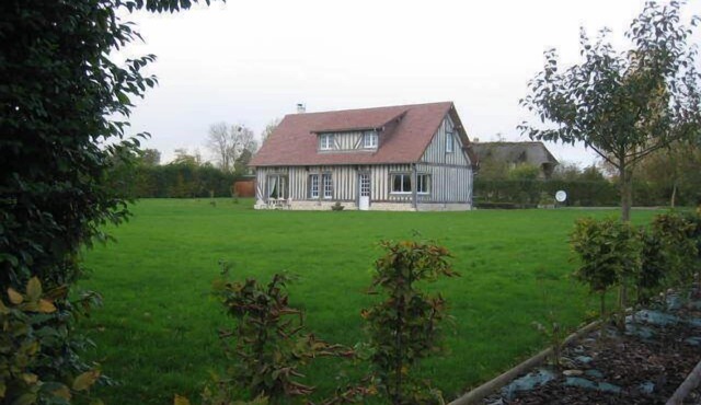 Authentic half-timbered house near Deauville, in the heart of the Pays d'Auge, in Beaufour-Druval