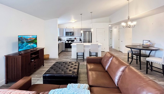 BarknBike Abode Pets Desk Bikes Garage