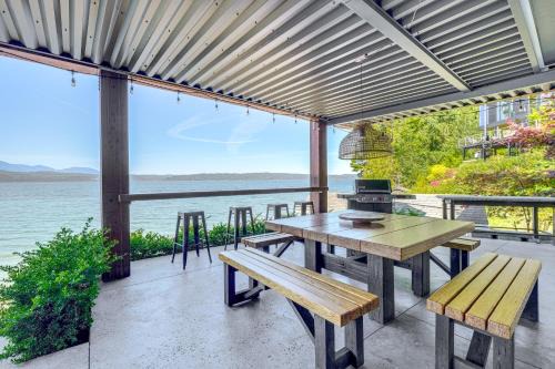 Bayfront Home w/Private Beach in Poulsbo!