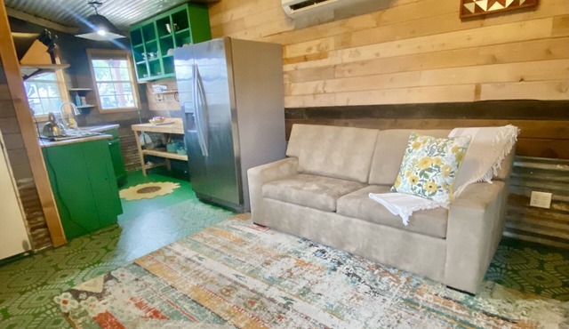 BBQ, Music & Tiny Home Charm – Clover Casita in Lockhart