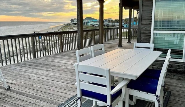 Beach Front - The Hamptons at Spanish Grant