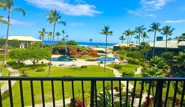Beautiful Beachfront Resort with Best Ocean View Room On Property pools/hot tubs