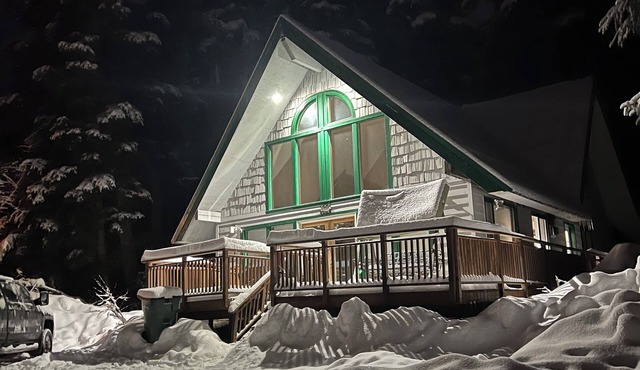 Beautiful Girdwood Ski Chalet