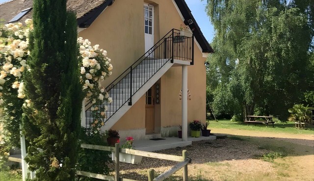 Bed and Breakfast 'La Rivetière - Chambre Les Mésanges' with Shared Terrace, Shared Garden and Wi-Fi in Courcemont