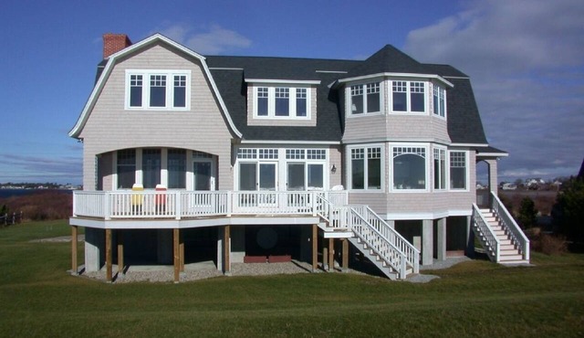 Biddeford Pool- Directly on Beach- 360 Ocean Views - Spring 2021 Weeks Available in Biddeford