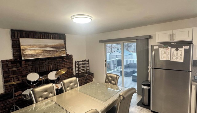 Bright & Comfortable Home in the Heart of It All