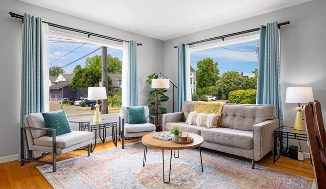 Bright & Spacious 2 BR Near Waterfront
