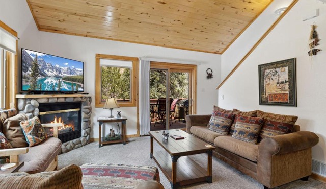 Bugle Pointe A06 by Estes Park Condos