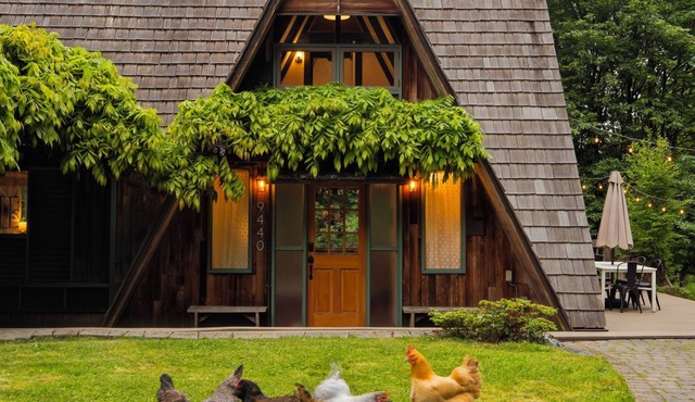 Burke Bay A-Frame Retreat w/Cedar Hot Tub - 15 Minutes to Seattle Ferry