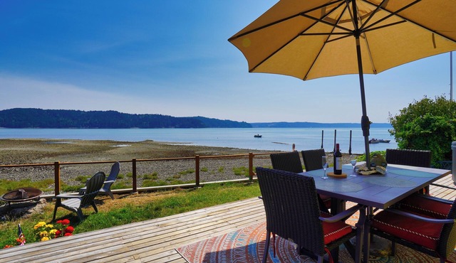 CanalFront Haven with Gorgeous Waterview, Hot Tub and EV Charger