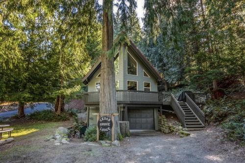Cedar Grove Lodge | BBQ | Wifi, Hot tub, AC