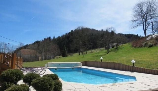 Chalet confortable avec sauna privé, grande terrasse et accès piscine - Montagne tranquille in Ferdrupt