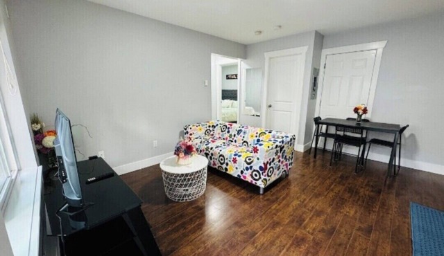 Charming 2-bedroom suite in Maple Ridge