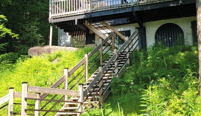 Charming Woodland Cabin – Comfort Meets Nature
