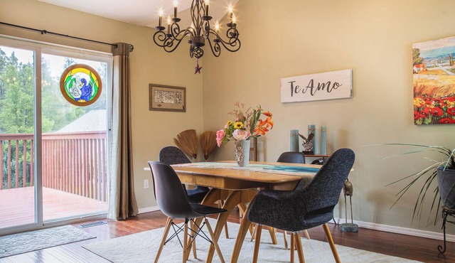 Charming family home with amazing views 10 minutes to downtown