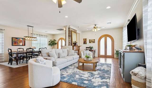 Charming Historic Home Near French Quarter - Cozy & Convenient!