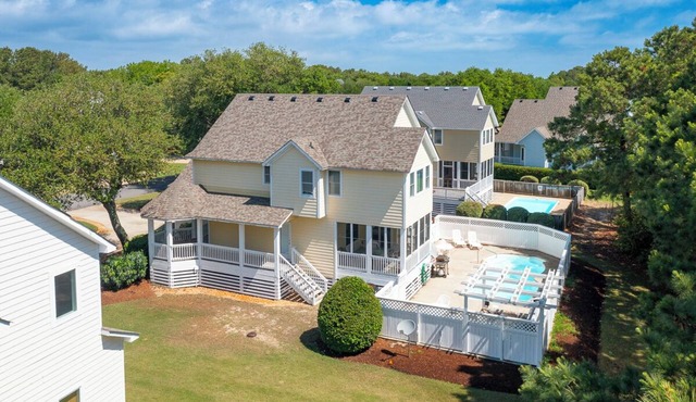 Charming pet-friendly home w/pool & family-friendly community amenities!