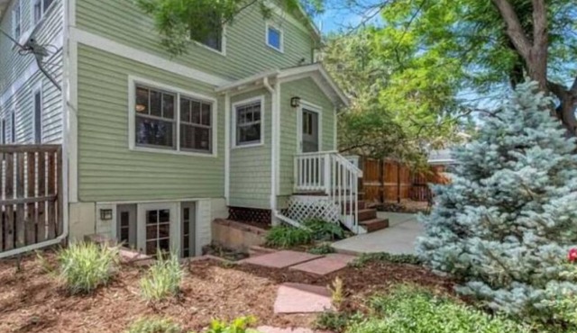 Chic garden level close to trails, shops