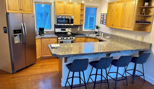 Cornet Creek Retreat - Easy Ski, River & Town Access - Semi-Private Garage