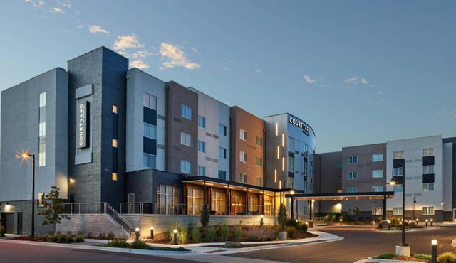Courtyard Denver Aurora