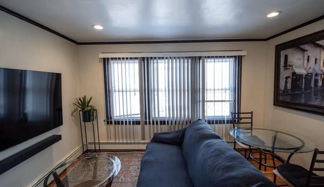 Cozy studio located near New York City in West Orange
