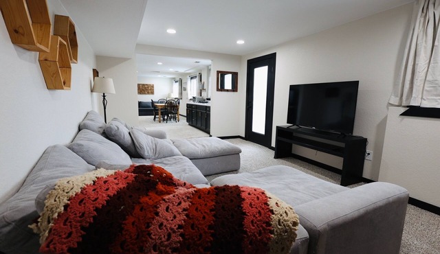 Denver 2-bed basement with Wi-Fi , AC near mountains, airport, and downtown.