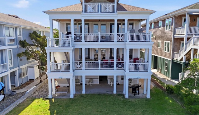 Dockside. A Sound front home with boat slip in the heart of WB!