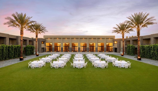 DoubleTree by Hilton Paradise Valley Resort Scottsdale in Scottsdale