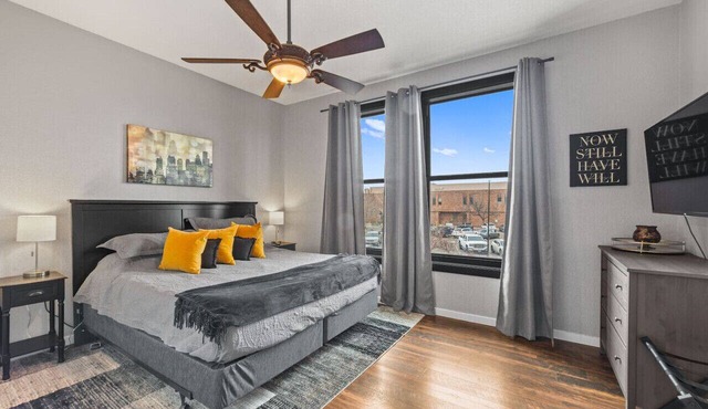 Downtown Modern Condo Inside the Historic St. Regis