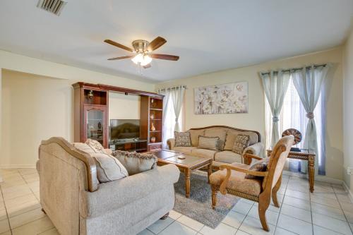 Easy Access to US-90 & Near Dtwn: New Orleans Home