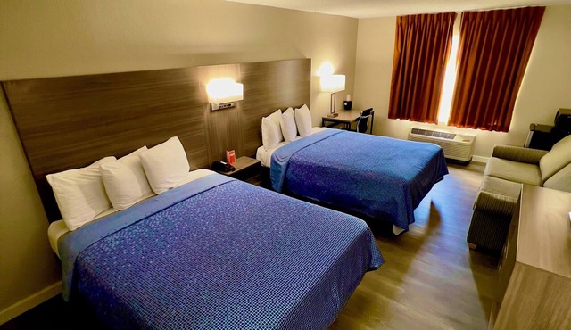 Econo Lodge Willowbrook in Willowbrook