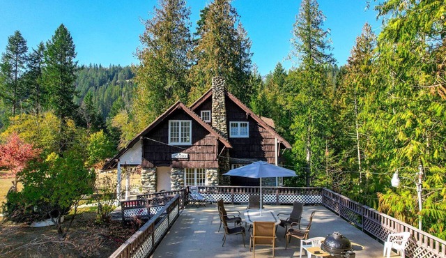 Elegance by the River: Classic Rental with Scenic Views in Metaline Falls, WA