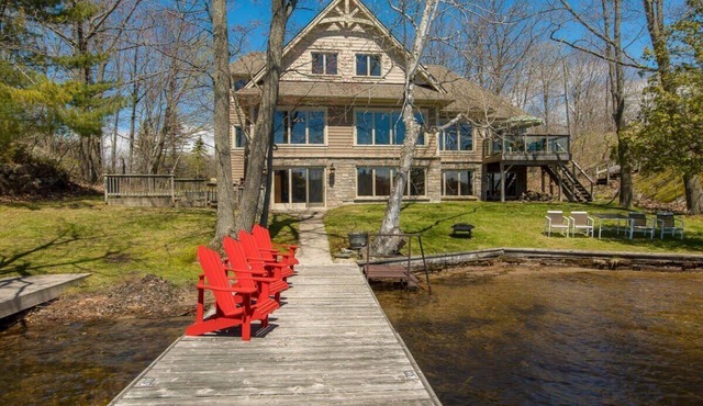 Endless Summers Fabulous Lake oasis