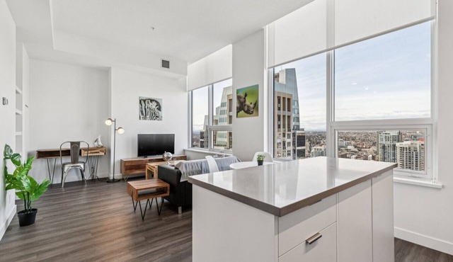 Executive 1-Bedroom Apartment in Calgary | BLVD Beltline Building in Calgary