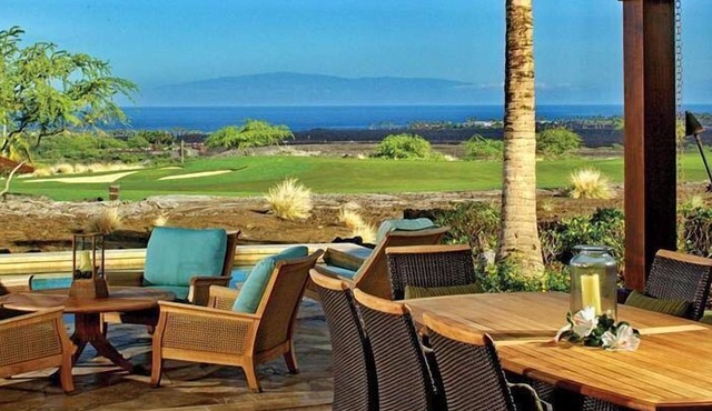 Experience luxury near golf courses, 4 mins to Four Seasons Resort