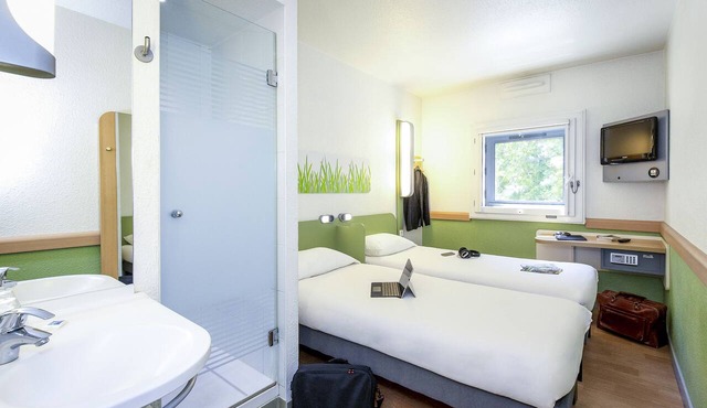 First Inn Hotel in Apt
