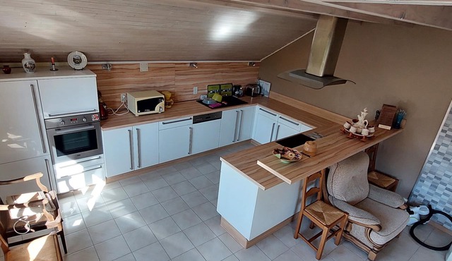 Fully equipped 120 m² apartment with garden in 30 hectares of private forest in Plancher-Bas